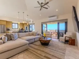 Luxury villa with privacy and breathtaking views