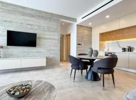 Malberry Park 202 - Modern 2bedroom Apt with Shared Heated Pool, Sauna, Gym, Jacuzzi