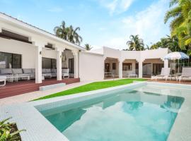 Casa Del Sol Palm Cove, hotel v destinaci Palm Cove