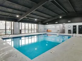 Centrally Located Branson Condo with Community Pools