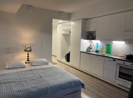 Modern furnished studio, Hotel in Martinkylä