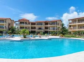 Residences at Barrier Reef 4C Oceanview 2 Bedroom by Stay Floreo