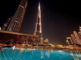 Sky High Luxury, Grande Signature, Burj Khalifa View, 5 minute walk to Dubai Mall