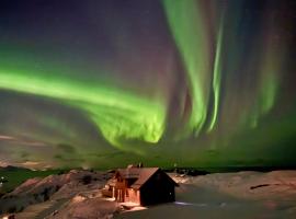The Panorama - Sørvågen Lofoten, hotel in Sørvågen