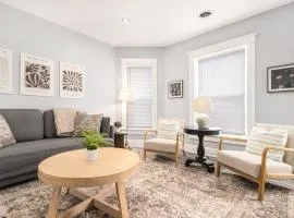 Remodeled Washer Dryer Mins to Beach & Downtown