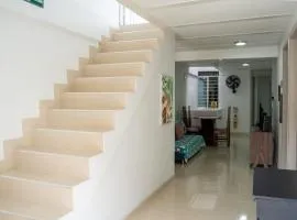 ALQUILO''APARTAMENTO COMPLETO con ZONA PRIVADA SOCIAL BARBECUE BBQ'' para FAMILIAS-3 HABITACION-2 duchas