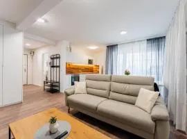 Flex SelfCheckIns 101 - Zagreb - 2 Bedrooms - Parking - Loggia