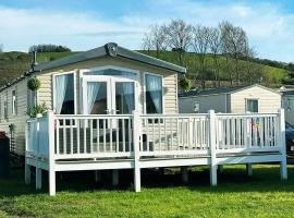 Spacious and modern 3 bedroom Doniford Bay Haven Caravan Park Static Caravan, &xi;&epsilon;&nu;&omicron;&delta;&omicron;&chi;&epsilon;ί&omicron; &mu;&epsilon; &pi;&iota;&sigma;ί&nu;&alpha; &sigma;&epsilon; Watchet
