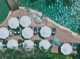 Private Hotel Studio Apartment- In Ramada Resort - Full Kitchen