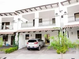 Beautiful Modern Home in Res San Andres