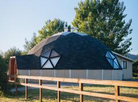Domo y Caba&ntilde;a los Queltehues, casa de campo em Concepci&oacute;n