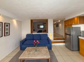 Ocean view & direct beach access!, casa de campo em Puerto Vallarta