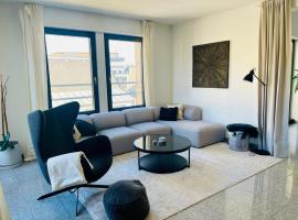 Luxe Penthouse 2BR, family hotel in Luxembourg