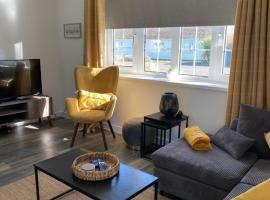 44 Gower holiday village Ty Gŵyr Cosy 2 bedroom Chalet with a seasonal indoor pool