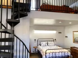 Private, Charming Cabin - Sleeps 5 - The Evergreen - Bryce Canyon National Park