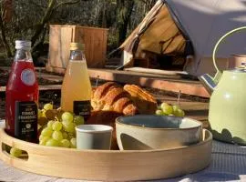 Tente luxe vue Etang avec jacuzzi 4