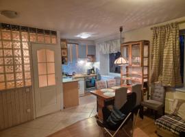 Mõisa tn 9 apartment, hotel en Narva