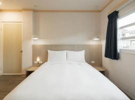 Kindness Hotel - Tainan Mingsheng Branch, ξενοδοχείο σε Tainan