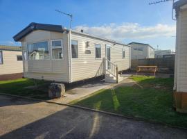 6 Berth Caravan with garden - Brightholme Holiday Park, luxusní kemp v destinaci Brean