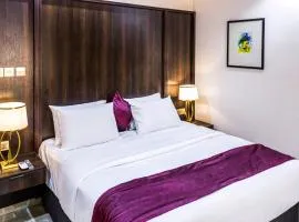 Executive Hotel and Suites