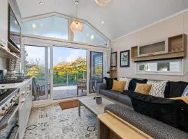 The Escape - Luxury Pod Close to the beach