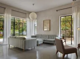 Zendo Villa