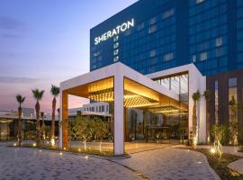 Sheraton Bahrain Hotel, hotel cerca de Aeropuerto Internacional de B&aacute;rein, Manama