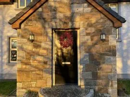 Mountain View Retreat in Rostrevor With hot Tub