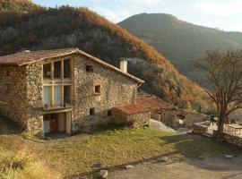 Mas rural El Negre, hostel in Ogassa