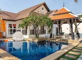 G music pool villa
