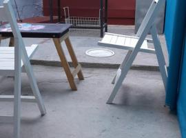 Complejo Juli dpto TUCCI, hotel in Trelew