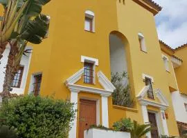 Hermosa casa adosada en Loma del Rey