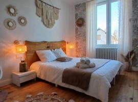 Maison du Bonheur, Chambre Boho, hébergement à Le Pin