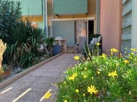 Charmante villa dans village naturiste