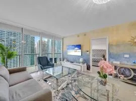 Icon Brickell 32nd FL Condo with Bay & City Views 5 star SPA access