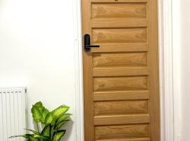 En-suite Rooms in beautiful Bournville Village，位于伯明翰的酒店