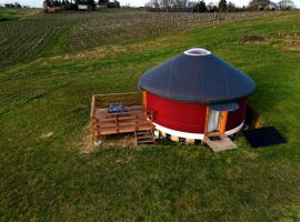 Chaleureuse yourte a la campagne, Zelt-Lodge in Mourens
