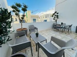 Central One bedroom penthouse