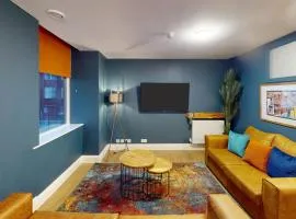 3BR, song lyrics theme, self check-in