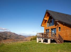 Chalet dans les Hautes- Pyrénées entre Lourdes et Bagnères Calme et Vue magnifique, hotel a Arrodets-ez-Angles
