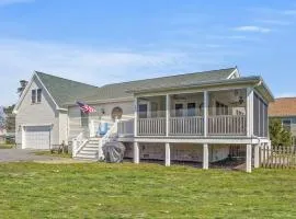 The Sea Horse - Pet friendly with fenced yard!