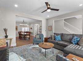 3325 Bright Urban Comfort, hotel in Tower Grove