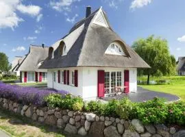 Reetdachhaus am Bodden mit Sauna