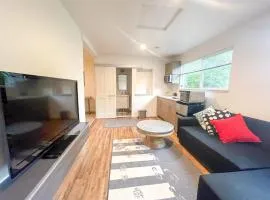 Private Guesthouse North Sandpoint