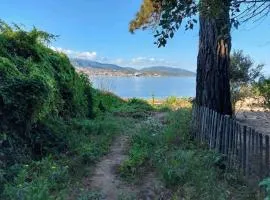 Maison chaleureuse accès privé à la plage