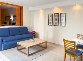 Exclusive Beach Access & Amenities!
