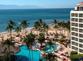Beachfront & Partial View!