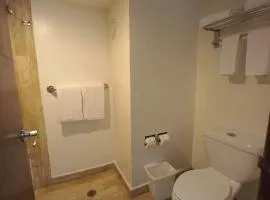 Functional, pool and direct access to the beach!