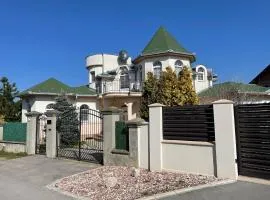 Diplomat Haven