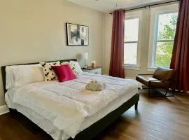 Color Pop Casas - Townhomes near Ford Center